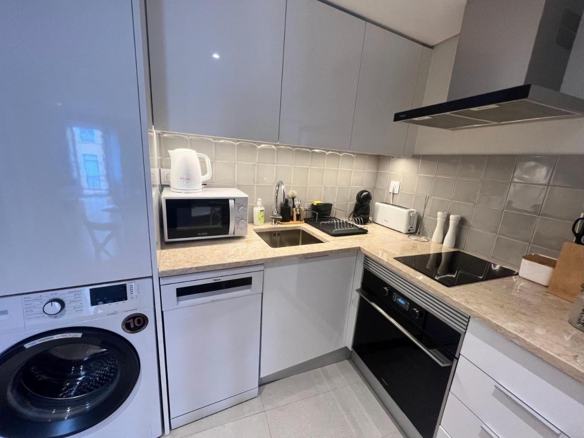 Discover Lisbons History - Stylish Apartment In Alfama Zewnętrze zdjęcie