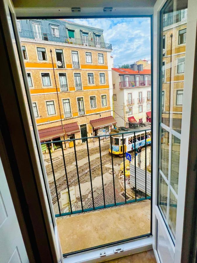 Discover Lisbons History - Stylish Apartment In Alfama Zewnętrze zdjęcie