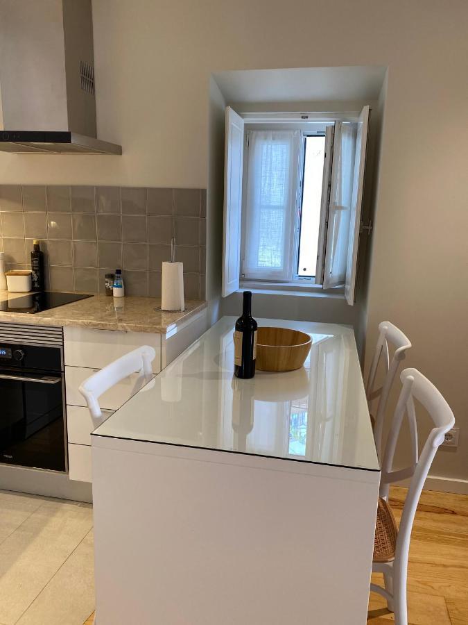 Discover Lisbons History - Stylish Apartment In Alfama Zewnętrze zdjęcie