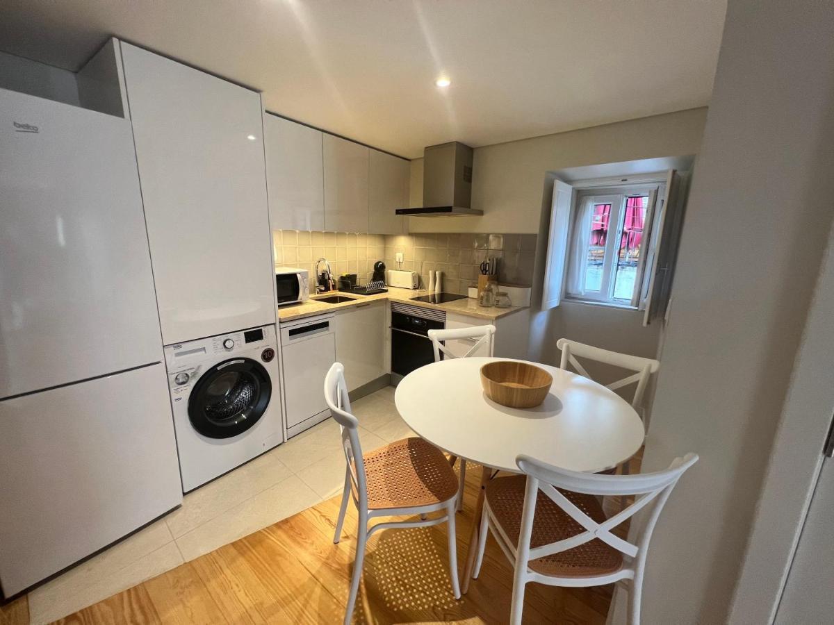 Discover Lisbons History - Stylish Apartment In Alfama Zewnętrze zdjęcie